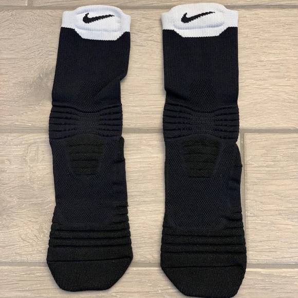 Nike Other - Nike Elite Versatility Socks - Black